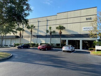Plus de détails pour 915-933 Chad Ln, Tampa, FL - Industriel/Logistique à louer
