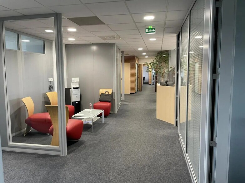 Bureau dans Rennes à louer - Photo de l’immeuble – Image 2 sur 10