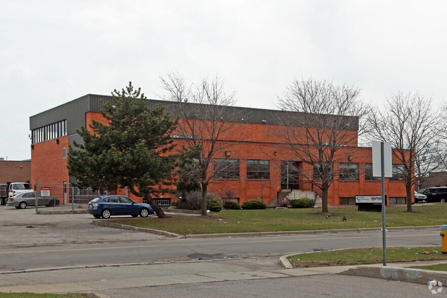 91 Melford Dr, Toronto, ON à louer - Photo de l’immeuble – Image 2 sur 2