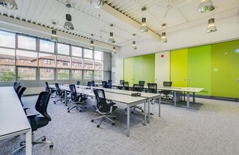 8-14 St Pancras Way, Londres à louer Photo intérieure– Image 2 sur 9