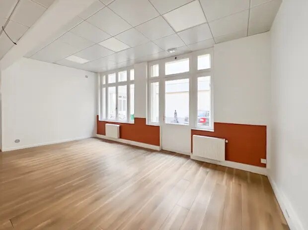Bureau dans Paris à louer - Photo de l’immeuble – Image 3 sur 8