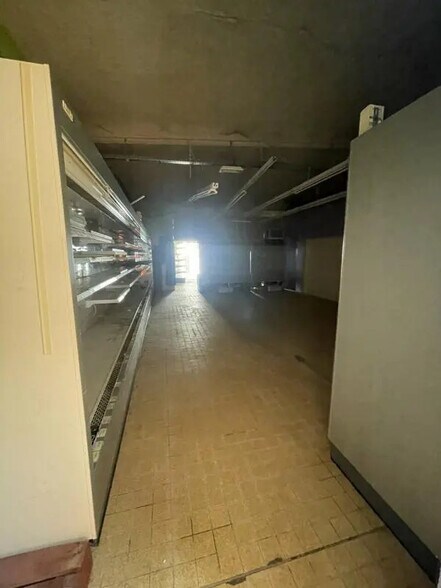 Local d'activités dans Fère-Champenoise à vendre - Photo de l’immeuble – Image 2 sur 6