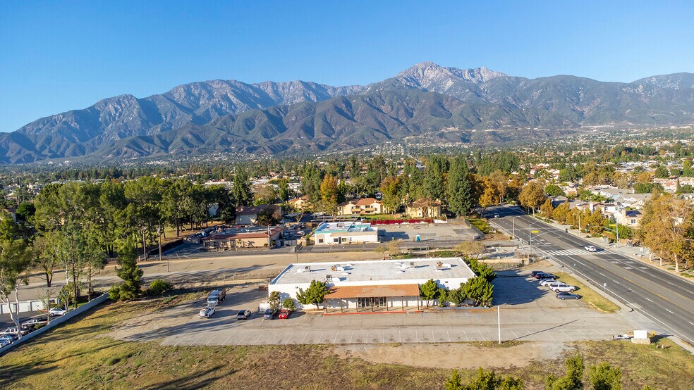 7110 Archibald Ave, Rancho Cucamonga, CA à vendre - Photo de l’immeuble – Image 2 sur 14