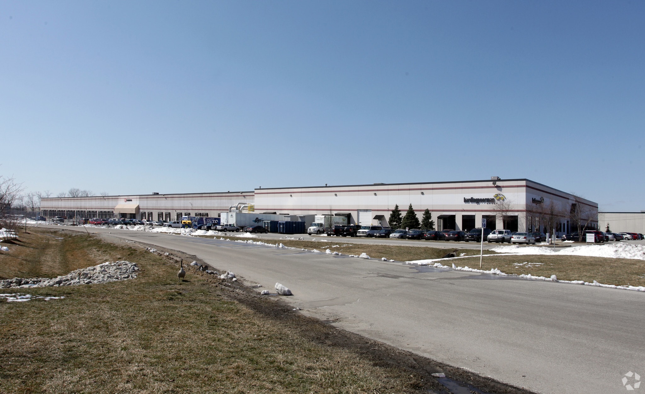 4919-4923 W 78th St, Indianapolis, IN à louer Photo principale– Image 1 sur 6