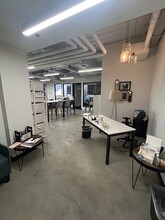 4221 Wilshire Blvd, Los Angeles, CA à louer Photo intérieure– Image 2 sur 7