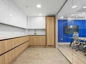 6 Kean St, Londres à louer Photo intérieure– Image 2 sur 6