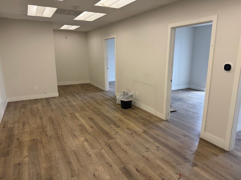 3180 Kersten Ct, Kalamazoo, MI à louer - Photo de l’immeuble – Image 2 sur 16