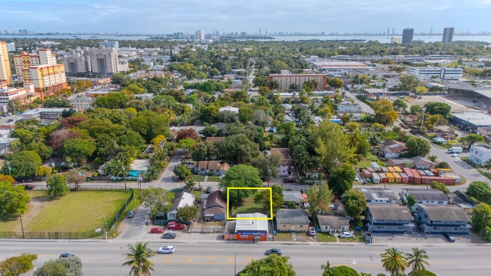 7552 NE Miami Ct, Miami, FL à vendre - Aérien – Image 3 sur 9