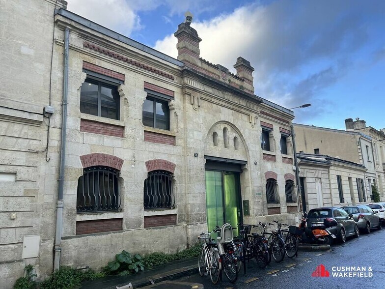 Bureau dans Bordeaux à vendre - Photo de l’immeuble – Image 2 sur 8