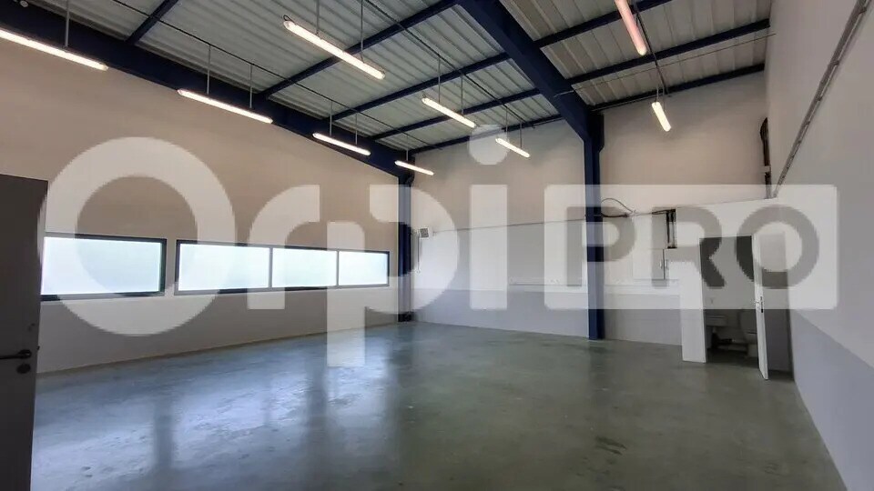 Local d’activités dans La Baule-Escoublac à louer - Photo intérieure – Image 2 sur 4