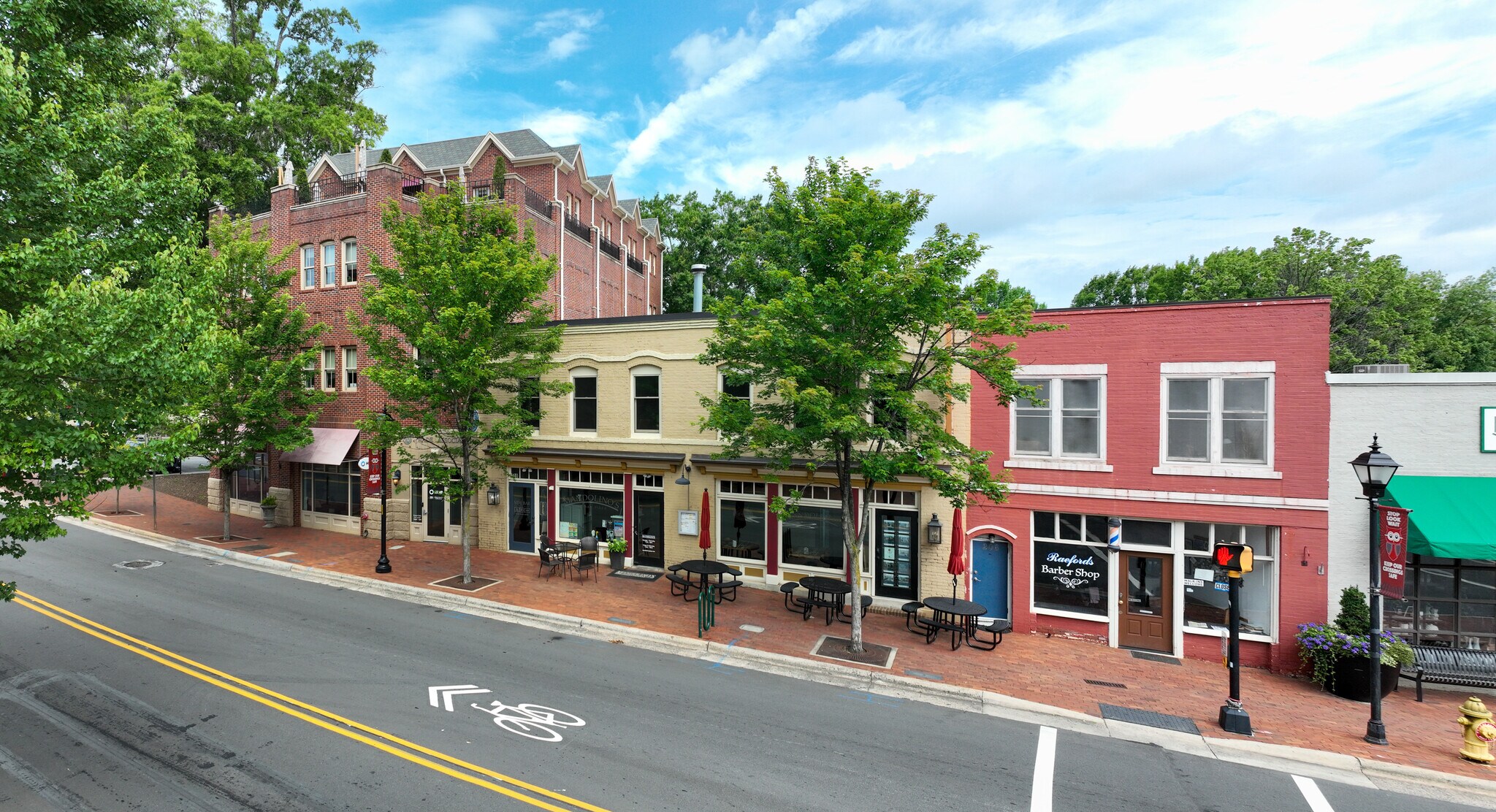 206-212 N Main St, Davidson, NC à vendre Photo de l’immeuble– Image 1 sur 13