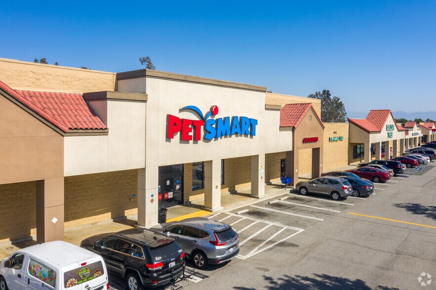 11901-12059 Central Ave, Chino, CA à louer - Photo de l’immeuble – Image 3 sur 11