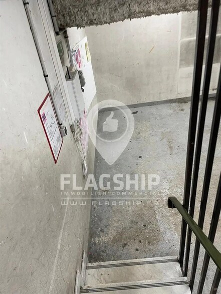 Local commercial dans Paris à louer - Photo intérieure – Image 1 sur 3