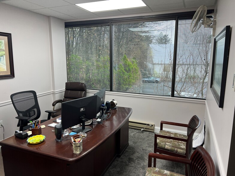 1037 Route 46 E, Clifton, NJ à louer - Photo intérieure – Image 3 sur 15