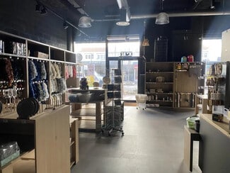 Plus de détails pour Local commercial à louer