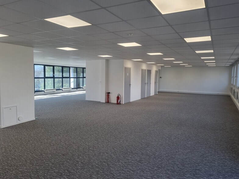 340 Avenue De La Marne, Marcq-en-Barœul à louer - Photo de l’immeuble – Image 2 sur 3