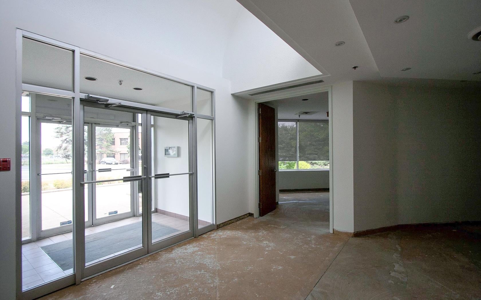 2130 South Service Rd W, Oakville, ON à louer Photo intérieure– Image 1 sur 1