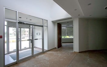 2130 South Service Rd W, Oakville, ON à louer Photo intérieure– Image 1 sur 1