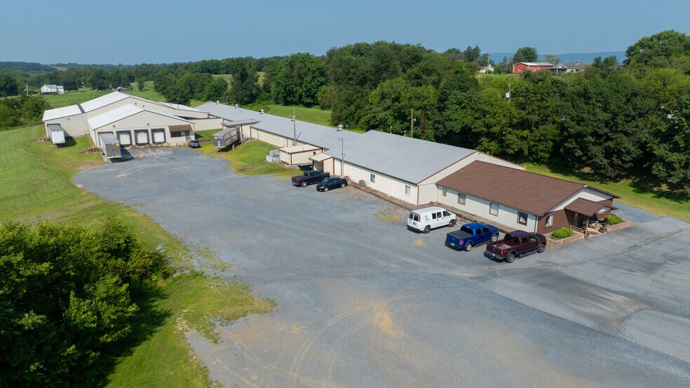 56 Seip Ln, Shoemakersville, PA à vendre - Photo de l’immeuble – Image 3 sur 21