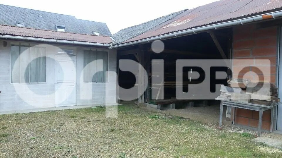 Local d'activités dans Aubigny-sur-Nère à vendre - Photo de l’immeuble – Image 3 sur 12
