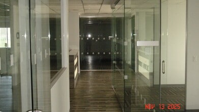 7840-7860 Lehigh Ave, Morton Grove, IL à louer Photo intérieure– Image 2 sur 10