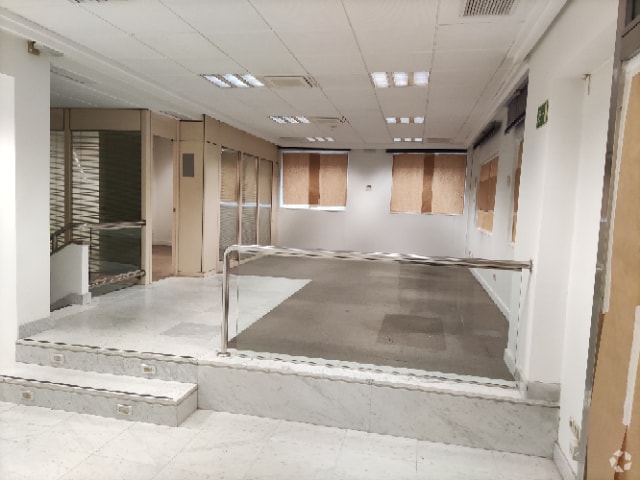 Bureaux/Local commercial dans Madrid, Madrid à louer Photo intérieure– Image 1 sur 3