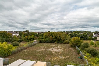 Plus de détails pour 5977 Hazeldean Rd, Ottawa, ON - Terrain à louer