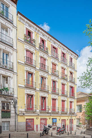 Plus de détails pour Calle Príncipe de Anglona, 1, Madrid - Local commercial à louer