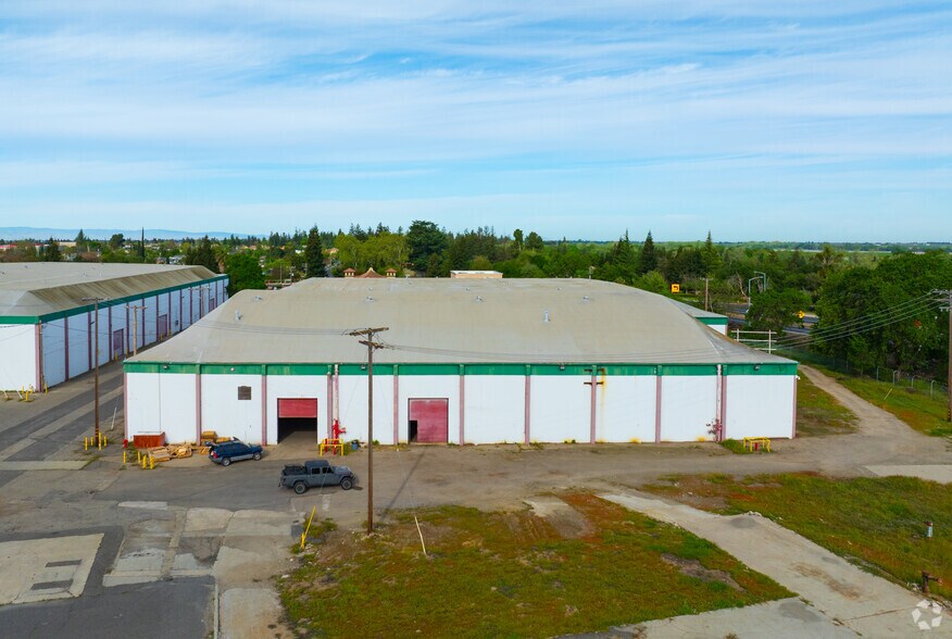 2906 Santa Fe St, Riverbank, CA à louer - Photo principale – Image 2 sur 13