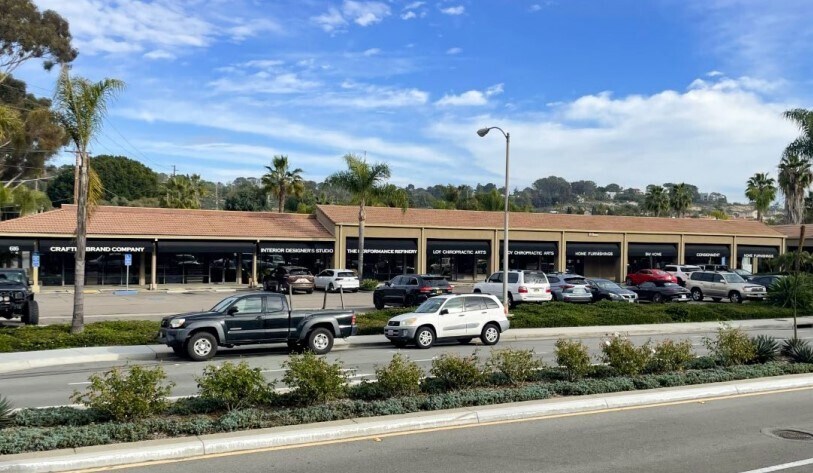 616 Stevens Ave, Solana Beach, CA à louer - Photo de l’immeuble – Image 1 sur 5