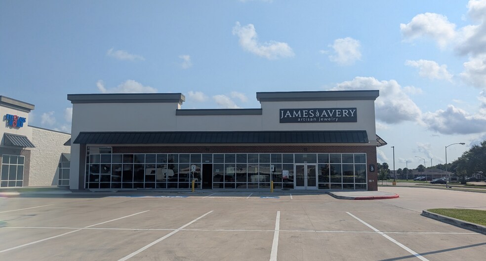 8465 Memorial Blvd, Port Arthur, TX à louer - Photo de l’immeuble – Image 1 sur 7
