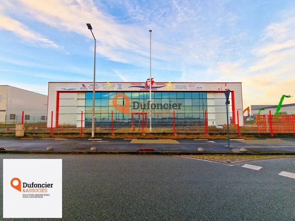 Bureau dans Poitiers à louer Photo principale– Image 1 sur 18