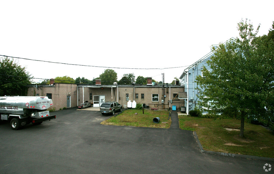 1365 Mountain Rd, West Suffield, CT à louer - Photo de l’immeuble – Image 3 sur 3