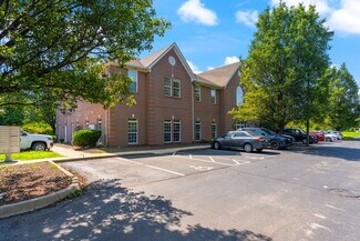 Plus de détails pour 3240 Office Pointe Pl, Louisville, KY - Bureau à vendre