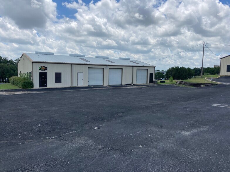 9221 Highway 290 W, Austin, TX à vendre - Photo de l’immeuble – Image 3 sur 6