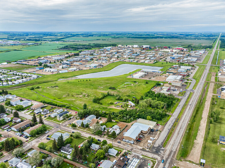 5712 50 Av, Lloydminster, AB à vendre - Photo de l’immeuble – Image 2 sur 9