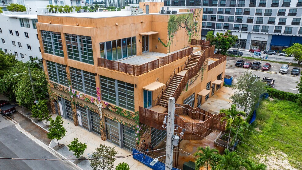 70 NW 28th St, Miami, FL à louer - Photo de l’immeuble – Image 2 sur 24