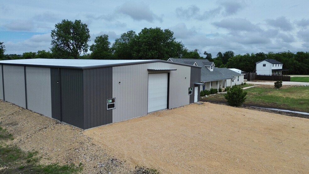 300 Carmel Creekside Dr, Hutto, TX à louer - Photo de l’immeuble – Image 2 sur 17