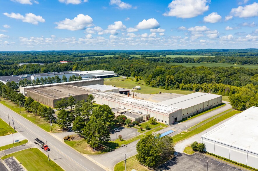 1300 Industrial Park Dr, Tuscaloosa, AL à vendre - Photo de l’immeuble – Image 3 sur 3