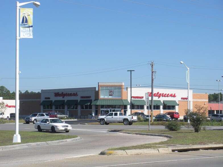 320-344 Highway 90, Waveland, MS à louer - Photo de l’immeuble – Image 3 sur 3