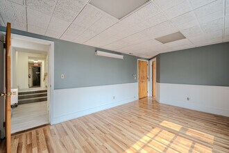 89 N Main St, Andover, MA à louer Photo intérieure– Image 2 sur 6