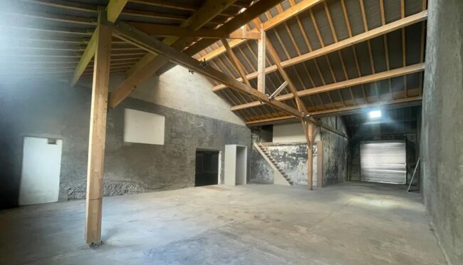 Plus de détails pour Industriel/Logistique à louer