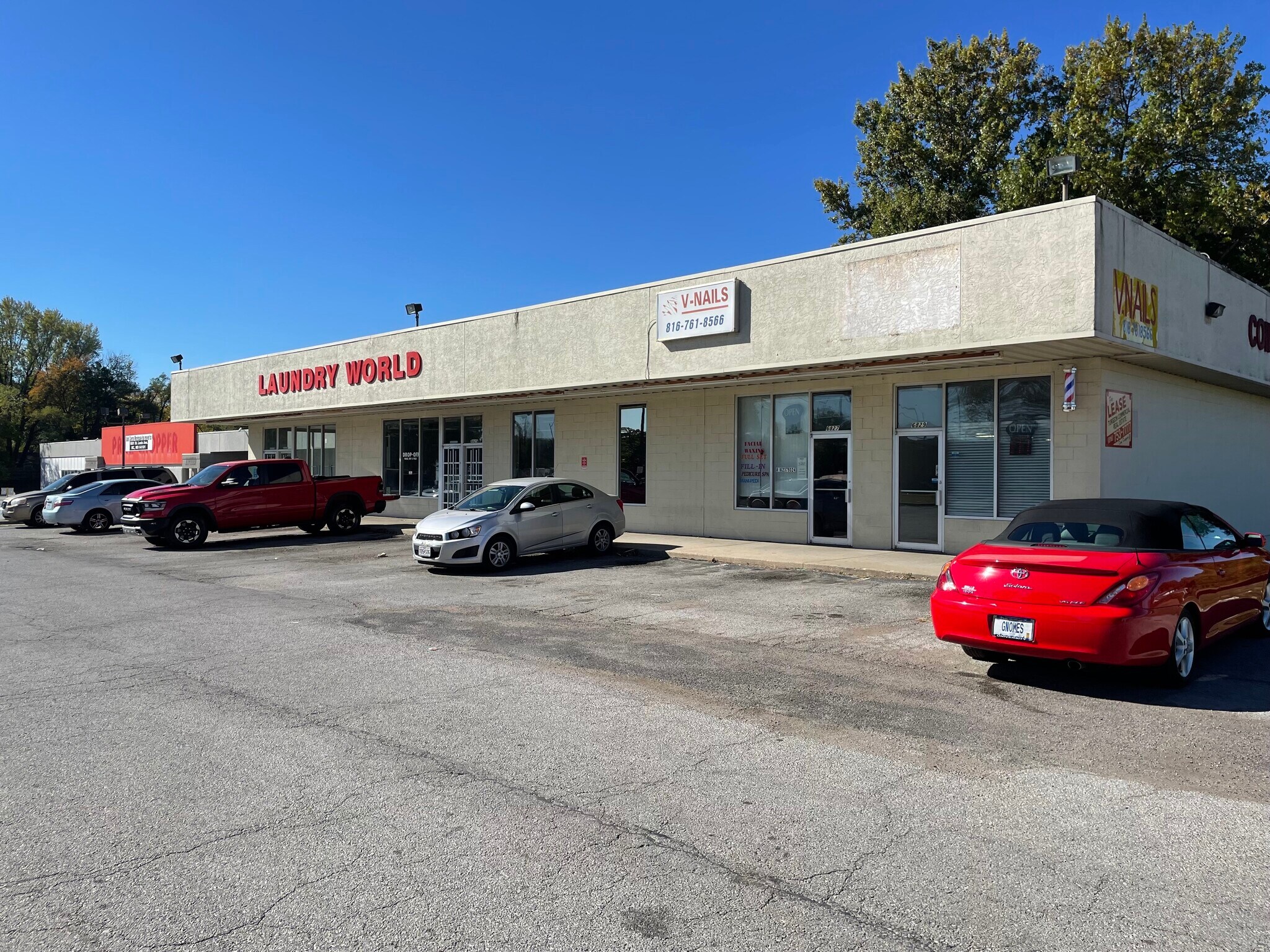 6825-6829 E Bannister Rd, Kansas City, MO à vendre Photo principale– Image 1 sur 4