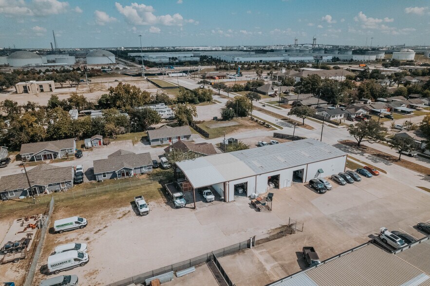 202 Preston Ave, Pasadena, TX à louer - Photo de l’immeuble – Image 3 sur 14