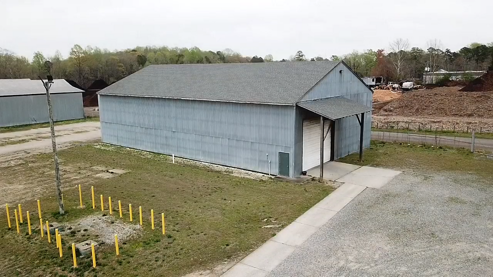 7812 Richmond Rd, Toano, VA à louer - Photo de l’immeuble – Image 3 sur 6