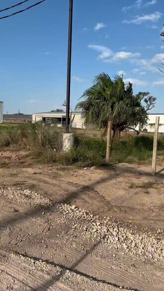 4204 W Mile 3 Rd, Mission, TX à louer - Vidéo sur l’annonce professionnelle – Image 2 sur 8