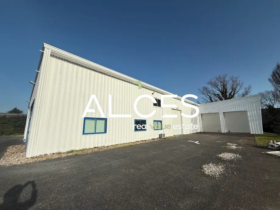 Local d’activités dans Blanquefort à louer Photo de l’immeuble– Image 1 sur 5