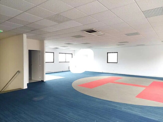 Plus de détails pour Bureau à vendre