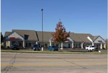 1345 Triad Center Dr, Saint Peters, MO à louer - Photo de l’immeuble – Image 3 sur 19