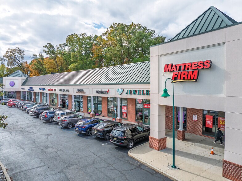 246 Livingston St, Northvale, NJ à louer - Photo de l’immeuble – Image 3 sur 7